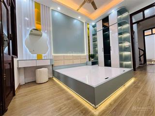 Bán nhà phan đình giót  lô góc  nhà mới  ra ôtô 10m  hàng xóm ngô thì nhậm  nhỉnh 7 tỷ