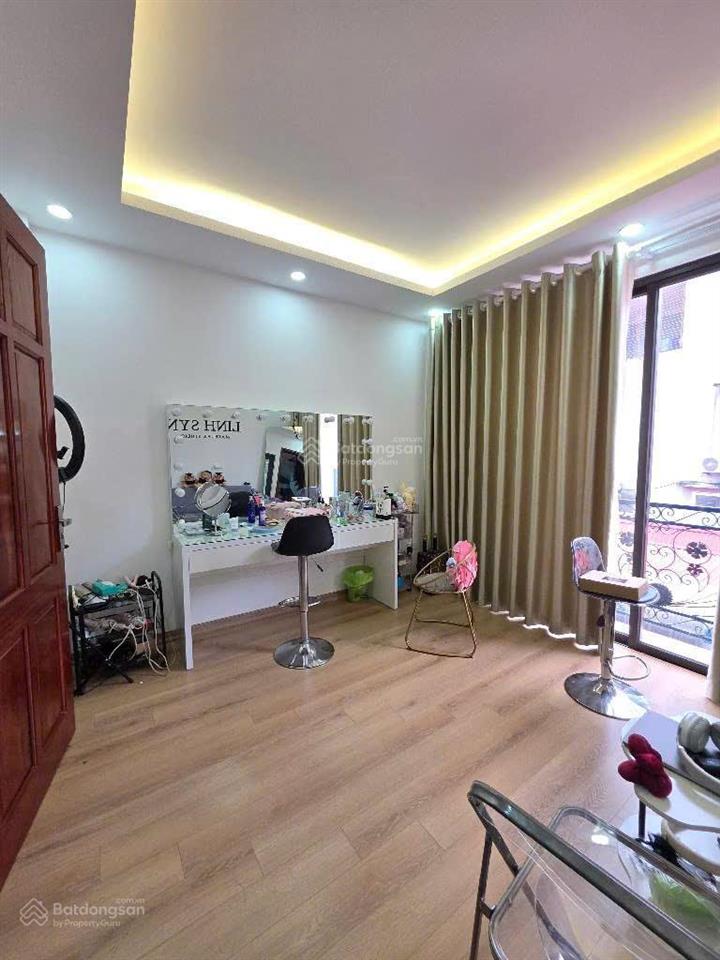 Bán nhà phố ngô quyền  lô lóc  10m ra ôtô  hàng xóm kđt văn khê  nhà mới full nội thất  45.5m2