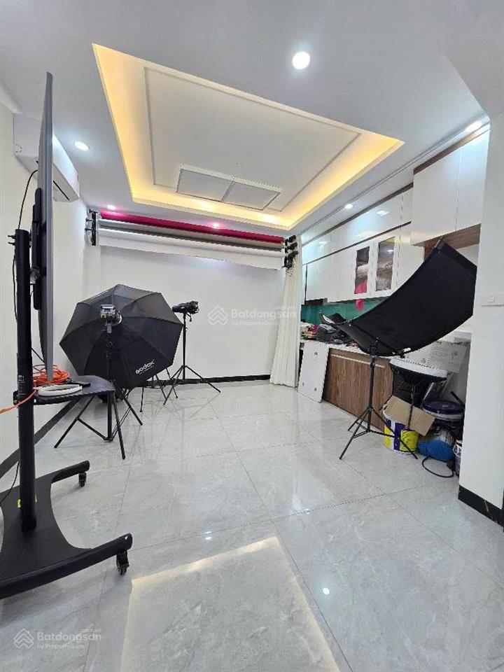 Bán nhà phố ngô quyền  lô lóc  10m ra ôtô  hàng xóm kđt văn khê  nhà mới full nội thất  45.5m2