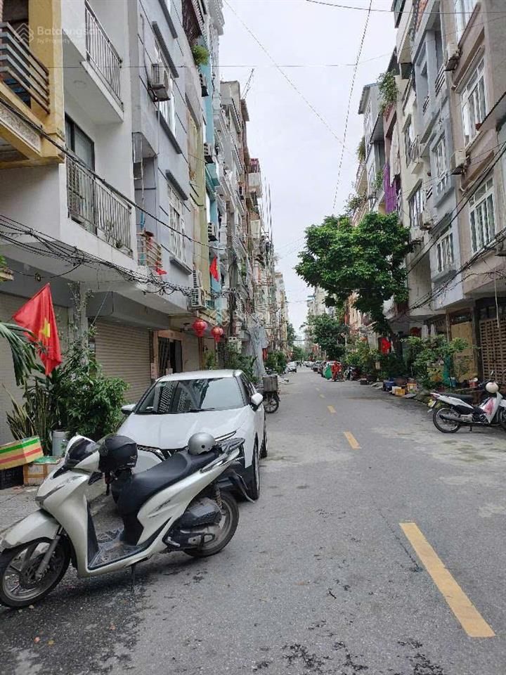 Bán nhà mặt phố lý thường kiệt  kinh doanh  ô tô tránh nhau  dt 98.5m2  giá quanh 18 tỷ