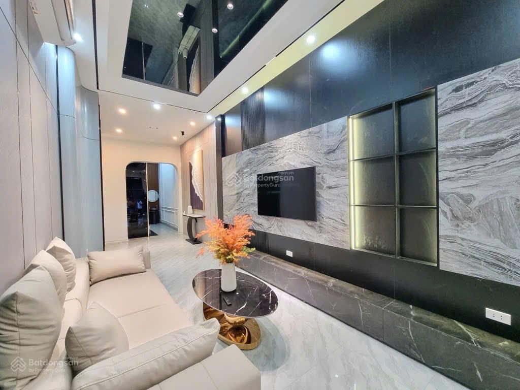 Bán nhà văn quán  ô tô  thang máy  mới kính koong  vài bước ra phố  50m2  quanh 15 tỷ