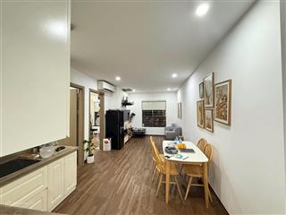 Chị tôi cần bán căn hộ 2pn, 1vs, 55m2 tại hoàng ngân plaza, 3 tỷ vnd, view hồ