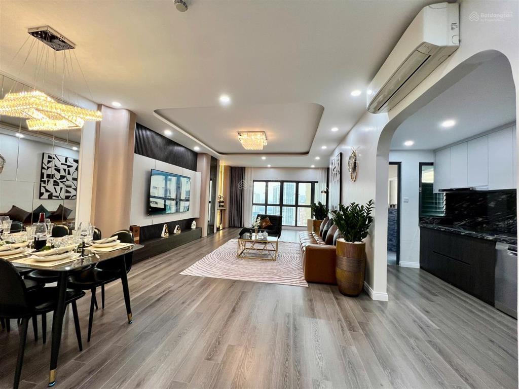 Bán căn hộ chung cư mulberry lane, 8,7 tỷ, 123m2, 3pn 2vs toà b , toà đẹp nhất , tầng trung
