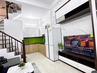 Bán nhà đẹp cầu giấy 30m2 4 tầng full nội thất 3 ngủ ô tô 10m sát phố mặt tiền đẹ