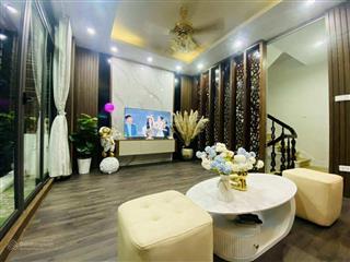 Bán xuân thủy kinh doanh  2 ô tô đỗ cửa lô góc 2 thoáng đẹp xem là chốt! 33m2 + 6 tầng 9.8 tỷ