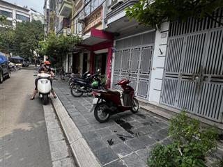 Bán trần quý kiên phân lô ô tô tránh vỉa hè gara ô tô kinh doanh đẳng cấp 42m 6tầng