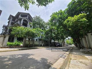 Căn duy nhất! biệt thự góc vinsmartcity 366m mặt tiền khủnggiá cực tốt gần hồview công viên