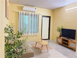 Cho thuê căn hộ 37m2 full nội thất, ban công, miễn phí đỗ xe, wifi tại 110 trần duy hưng, cầu giấy