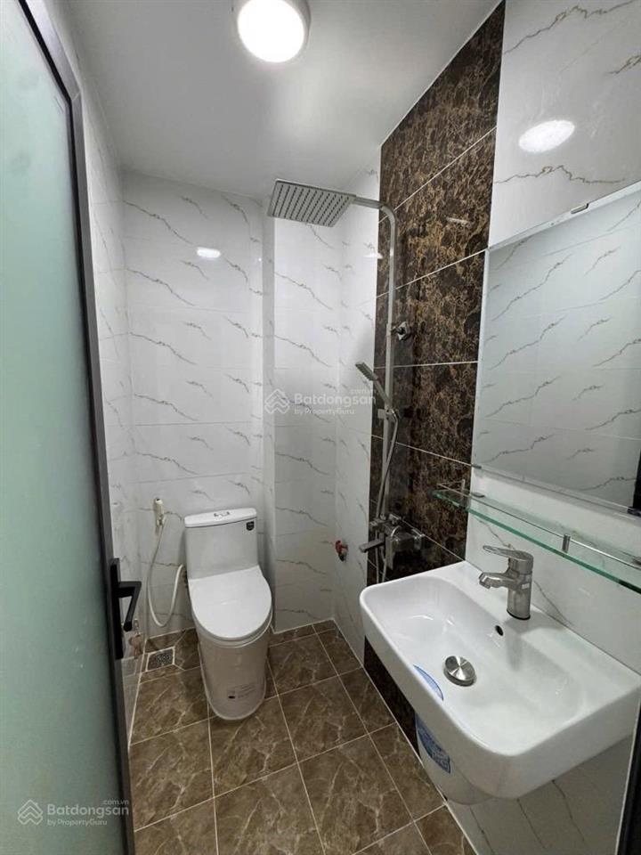 Nhà 4 tầng mới có sân thượng  trần xuân soạn q7 giá 4.5 tỷ tl