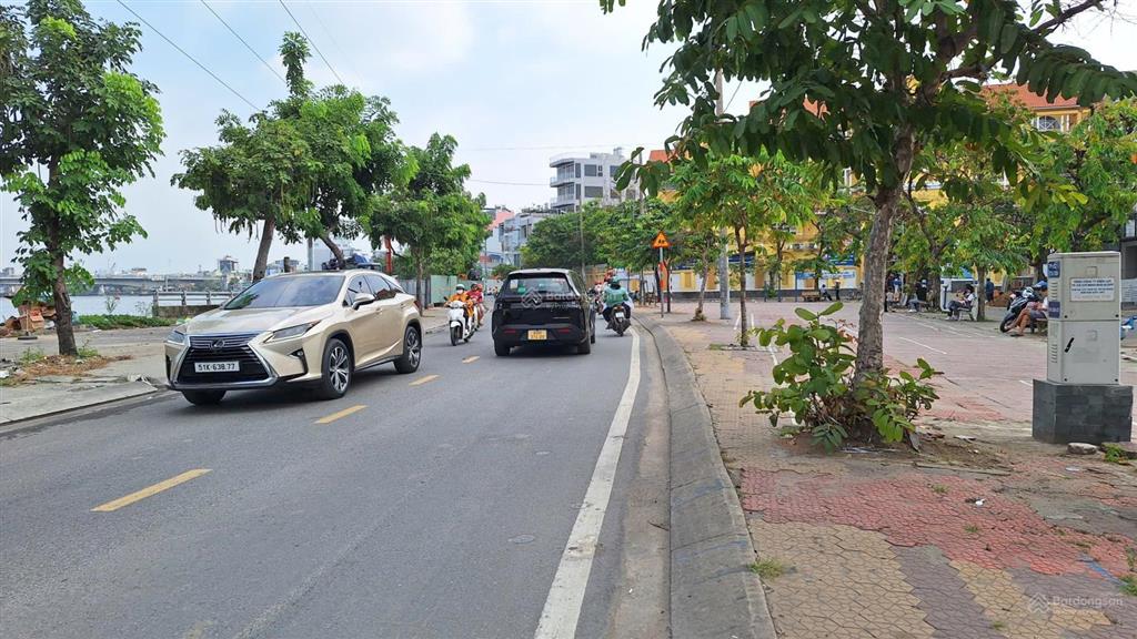 Nhà 4 tầng mới có sân thượng  trần xuân soạn q7 giá 4.5 tỷ tl