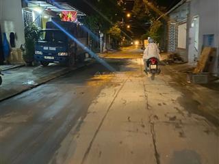 Bán nhanh lô đất 180m2 đường 5m. liên chiểu.
giá chỉ 1,85 tỷ  thông nguyễn tất thành, gần chợ, kcn