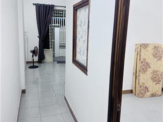 Nhà 64m2, tôn đản, nhà kiên cố, mới toanh.giá chỉ 2.x tỷ.
 ngang 4m nở hậu nhẹ.
 vị trí trung