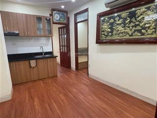 Bán ccmn siêu rẻ thoáng. tầng 6/8 sau royal city