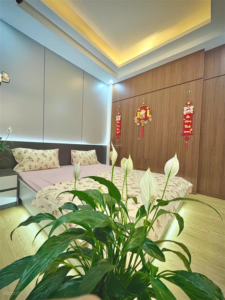 Bán ccmn cầu giấy  quan hoa gần mặt phố  rộng đẹp giá tốt