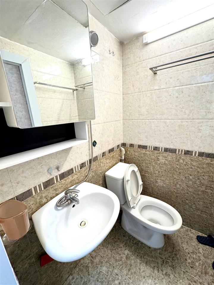 Bán ccmn cầu giấy  quan hoa gần mặt phố  rộng đẹp giá tốt