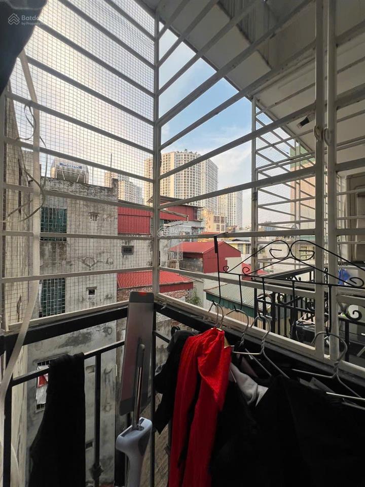 Bán ccmn mới tinh cạnh royal pico  đã làm sổ từng căn  chỉ 2,2xx tỷ