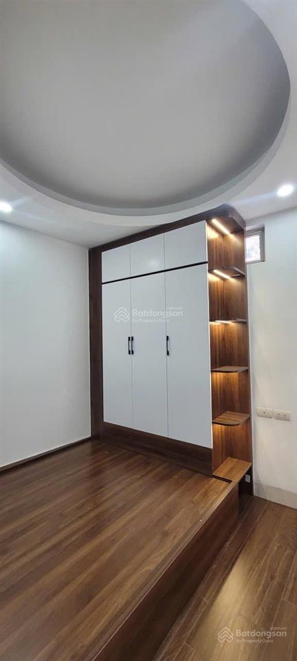 Bán ccmn mặt phố xe bus đỗ  sổ hồng từng căn  khương đình, ngã 4 sở