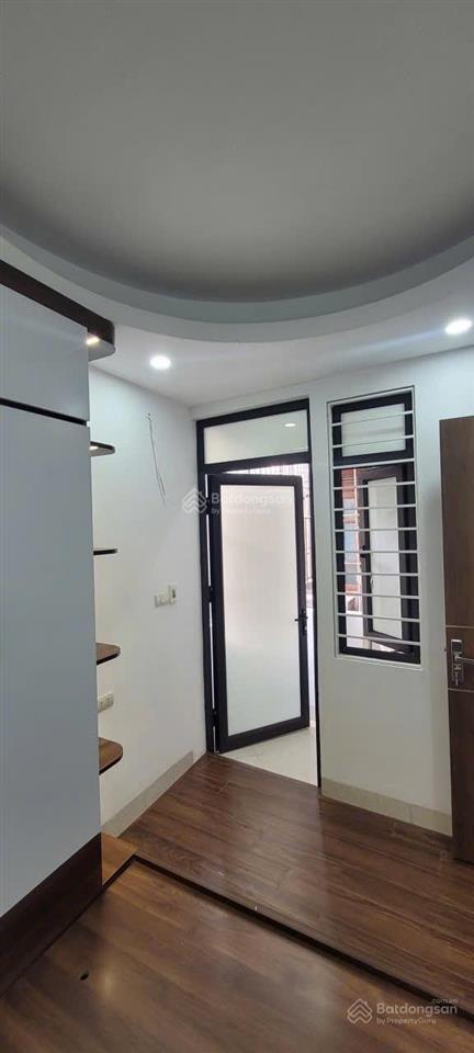 Bán ccmn mặt phố xe bus đỗ  sổ hồng từng căn  khương đình, ngã 4 sở