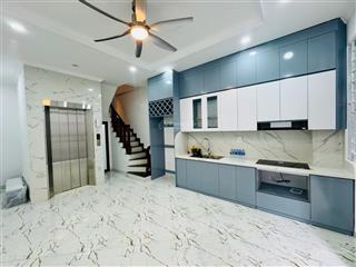 43 m2 x 6 tầng giáp bát  kim đồng, hoàng mai, thang máy, 0985 818 ***
