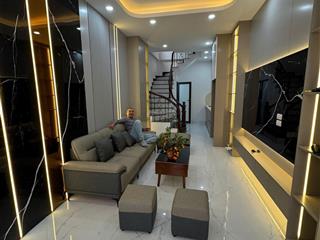 36m2*5 tầng, tân mai, nguyễn chính, hoàng mai 0985 818 ***
