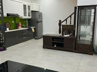 6.1 tỷ  30m2*4t, phố trần khát chân, hbt, 0985 818 ***