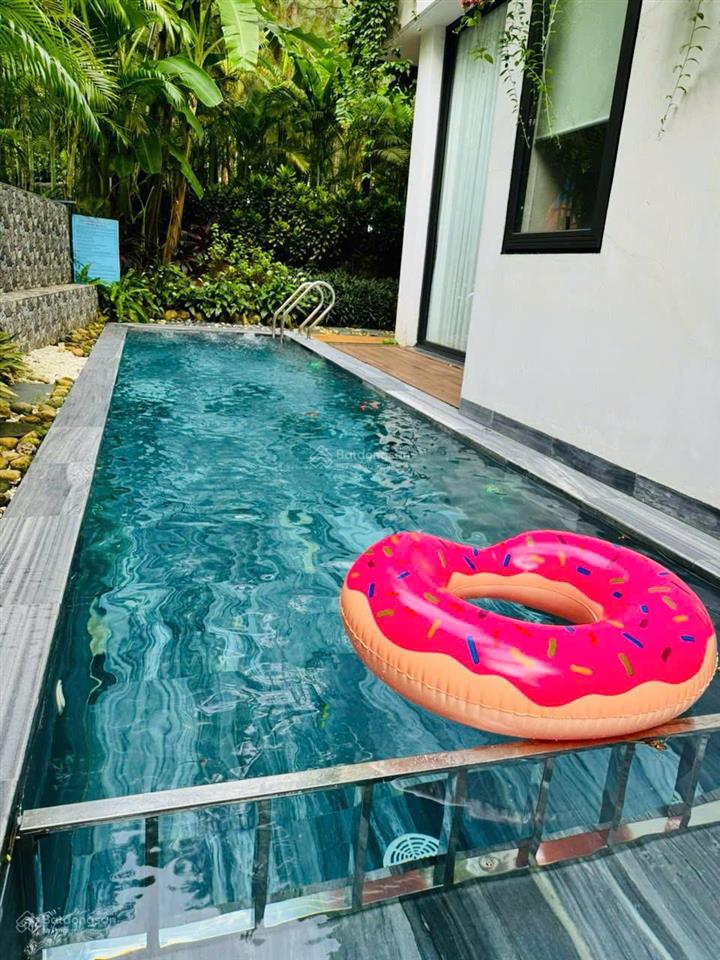 Villa 2 mặt thoáng 163m², mặt hướng hồ đại lải, lưng tựa rừng thông, sân vườn, bể bơi to 15,8 tỷ