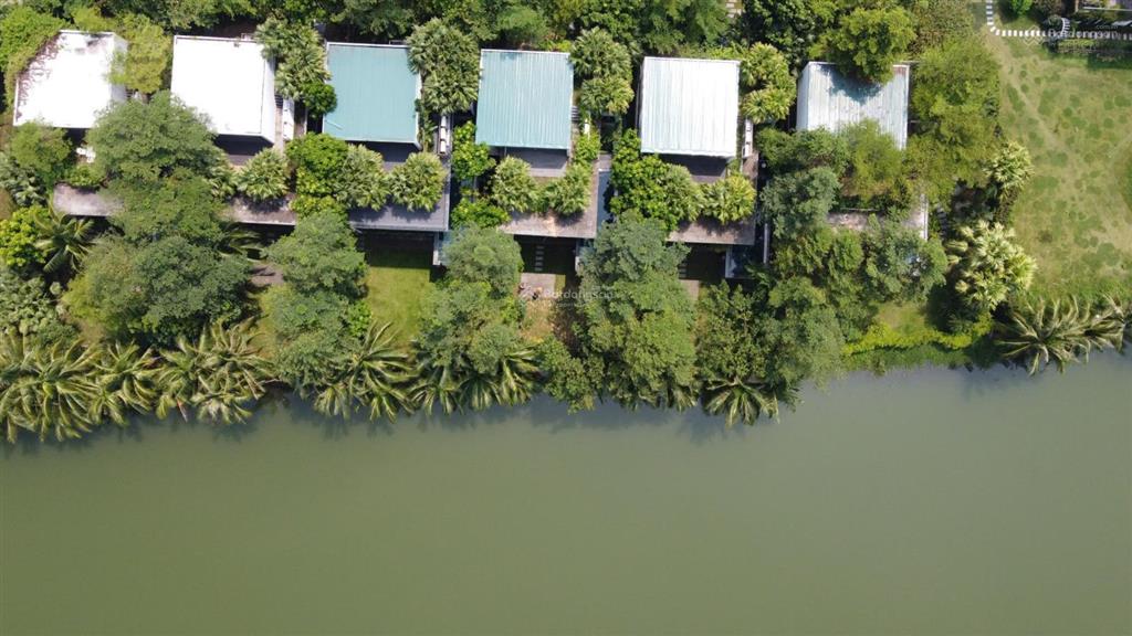 Bán biệt thự bán đảo 375m2, mặt hồ đại lải, view rừng thông, sổ lâu dài, 5 phòng ngủ, sân vườn rộng