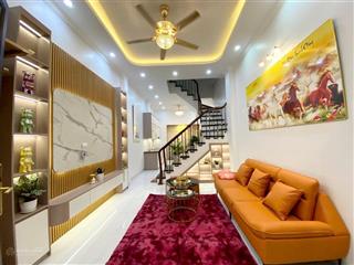 Bán nhà trần khát chân ngõ thông kinh doanh đỉnh giá hạt dẻ quận vip hai bà nhà vị trí cực đẹp
