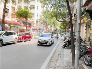 Nhà phố hàng tremặt phố vỉa hè rộng ô tô tránh  kinh doanh  cho thuê khu vực nhiều khách tây.