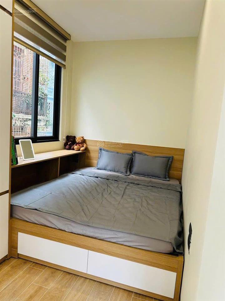 Tòa nhà dòng tiền pháo đài láng, dt 1 tỷ, 16 phòng, ba gác đỗ, gần đh ngoại thương, 80m2