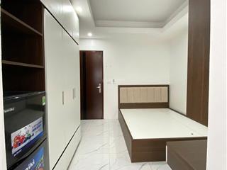 Tòa nhà dòng tiền trung kính dòng tiền 75tr, 17 phòng khép kín, ngõ ba gác thông, gần phố, 73m2