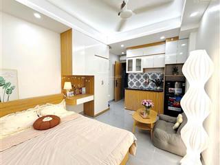 Bán tòa apartment nguyễn chí thanh 20 phòng nội thất 5 sao, dt 1.2 tỷ, 20m ra ô tô, 82m