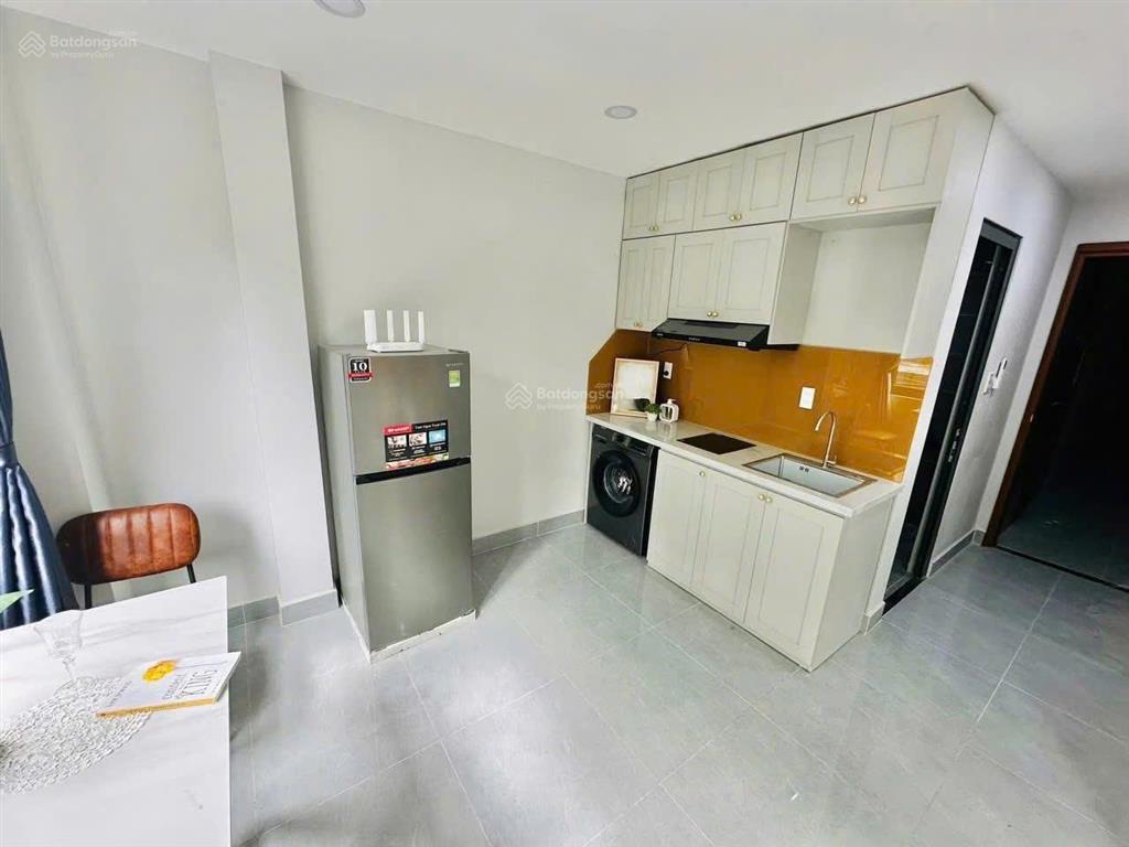 Tòa căn hộ dịch vụ nguyên hồng 22 phòng, dòng tiền 8%, 20m ra ô tô tránh, pccc, 84m