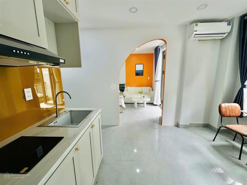 Tòa căn hộ dịch vụ nguyên hồng 22 phòng, dòng tiền 8%, 20m ra ô tô tránh, pccc, 84m