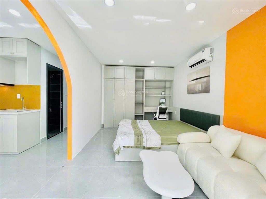 Tòa căn hộ dịch vụ nguyên hồng 22 phòng, dòng tiền 8%, 20m ra ô tô tránh, pccc, 84m