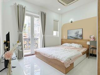 Tòa căn hộ dòng tiền xã đàn, 2 thoáng, 20 phòng, dt 7%/năm, 30m ra ô tô, gần bách khoa, 85m2