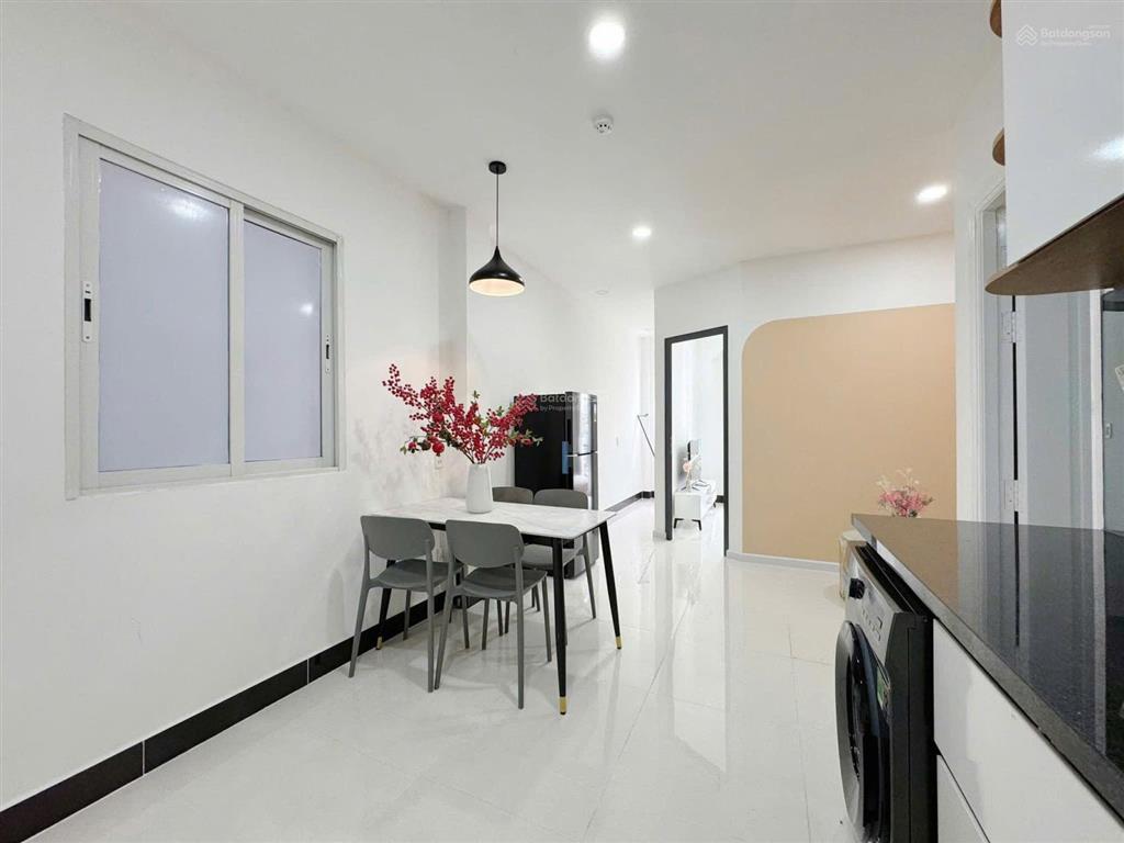 Tòa căn hộ dòng tiền xã đàn, 2 thoáng, 20 phòng, dt 7%/năm, 30m ra ô tô, gần bách khoa, 85m2