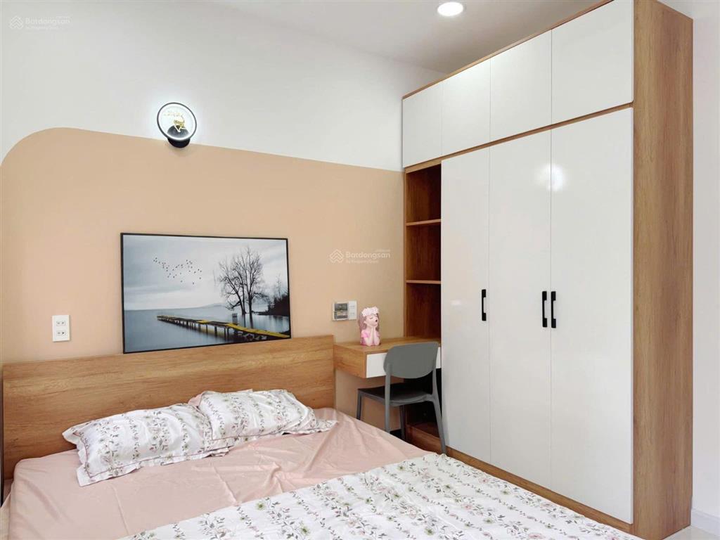 Tòa căn hộ dòng tiền xã đàn, 2 thoáng, 20 phòng, dt 7%/năm, 30m ra ô tô, gần bách khoa, 85m2