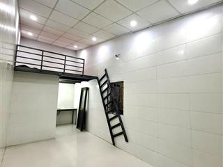 Phòng trọ mới xây có nội thất ( điều hoà, nóng lạnh, máy giặt) đường gần ngay chợ thanh vinh 25m2