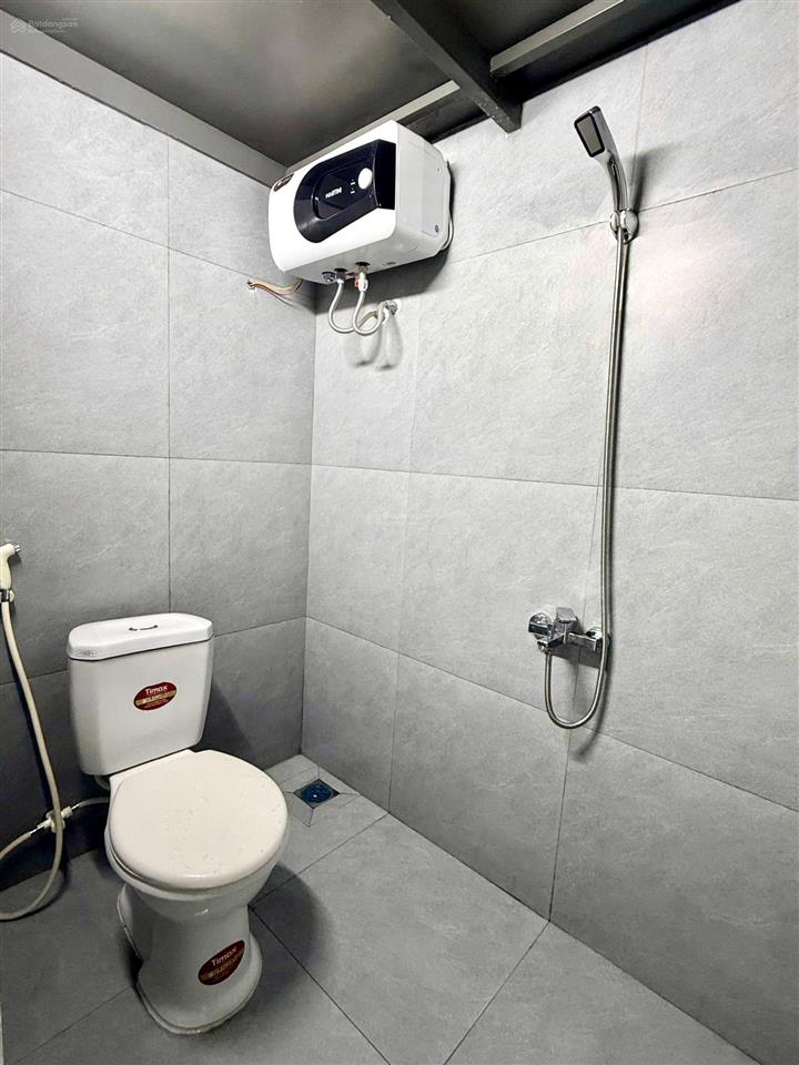 Phòng trọ mới xây có nội thất ( điều hoà, nóng lạnh, máy giặt) đường gần ngay chợ thanh vinh 25m2