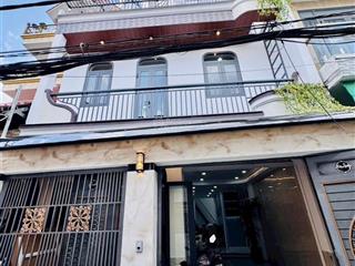 Mua 1 được 2 giá chỉ 6tỷ3. 1/ tô ngọc vân, quận 12. dt 82,9m2 gồm 2 căn nhà full nội thất hẻm ô tô