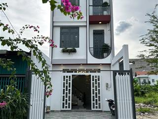 Bán nhà mt đường thông ôtô tại thạnh xuân 25, q12, hcm, giá 5,35 tỷ. thuận tiện ở kinh doanh
