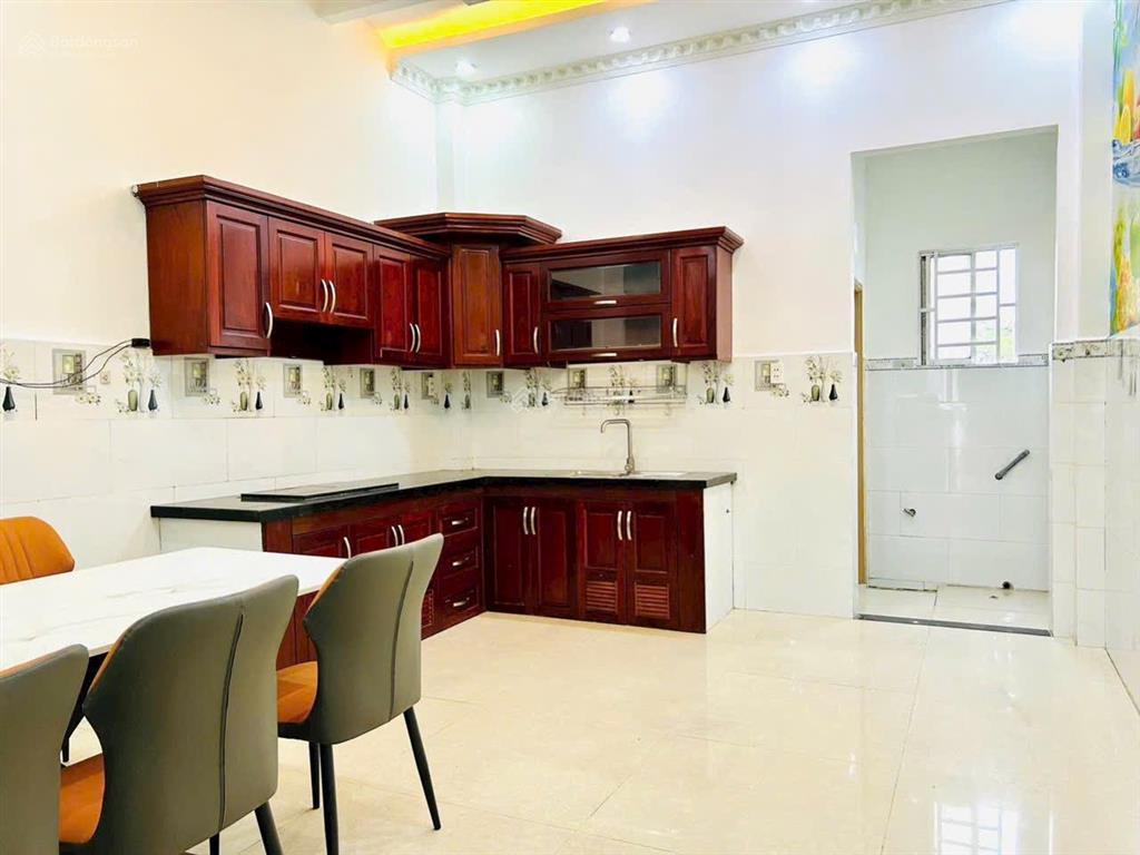 Bán nhà phố sân vườn mới full nội thất thạnh xuân 22, q12. dt 7,7x19 khu đồng bộ đường 8m, 8tỷ3