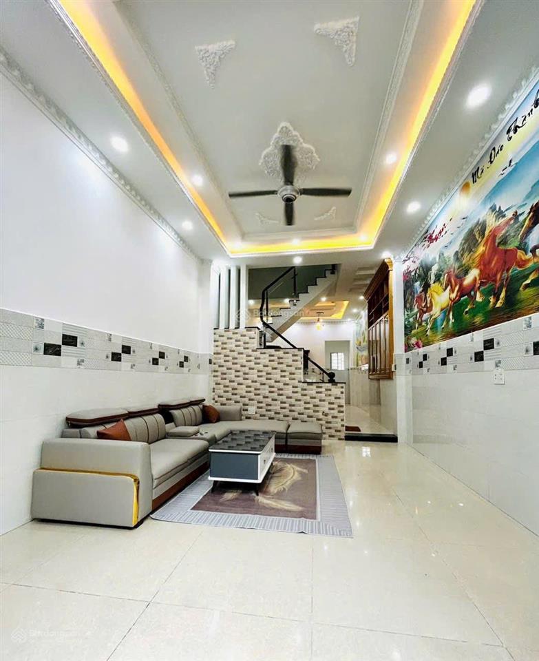 Bán nhà phố sân vườn mới full nội thất thạnh xuân 22, q12. dt 7,7x19 khu đồng bộ đường 8m, 8tỷ3