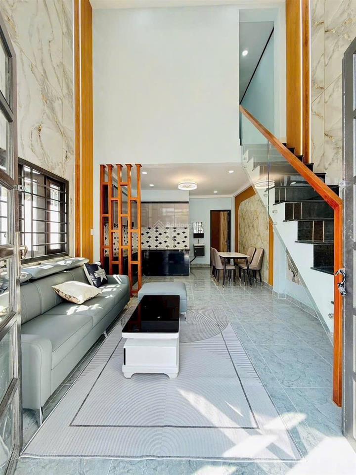 Chỉ 4tỷ350tr nhà hẻm ôtô ngay thạnh xuân 22, quận 12. dt4,2x13 1tr 1lửng 3pn. full nội thất