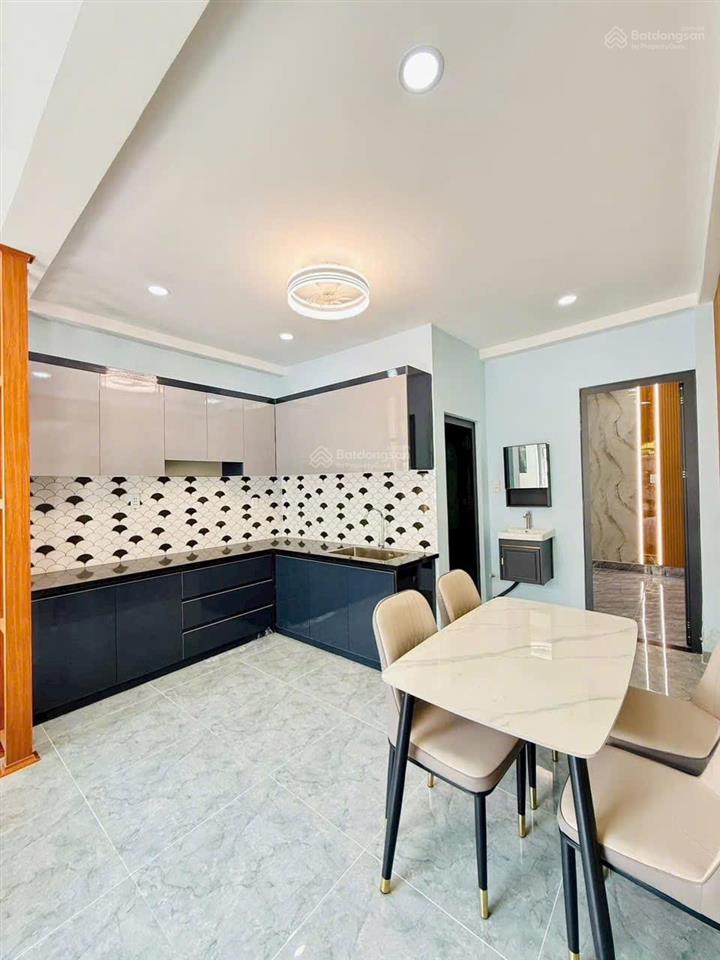 Chỉ 4tỷ350tr nhà hẻm ôtô ngay thạnh xuân 22, quận 12. dt4,2x13 1tr 1lửng 3pn. full nội thất