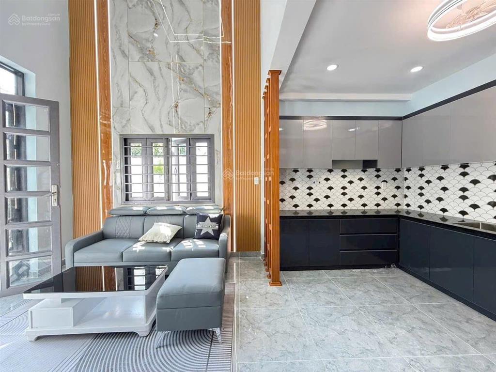 Chỉ 4tỷ350tr nhà hẻm ôtô ngay thạnh xuân 22, quận 12. dt4,2x13 1tr 1lửng 3pn. full nội thất