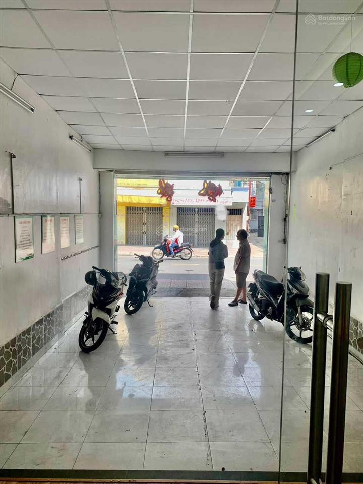 Mặt tiền 45b nguyễn văn đậu p5 bình thạnh  4.5x20m 3 lầu  6pn