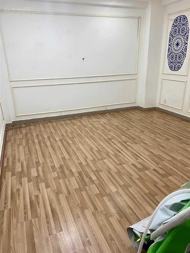 Mặt tiền 45b nguyễn văn đậu p5 bình thạnh  4.5x20m 3 lầu  6pn