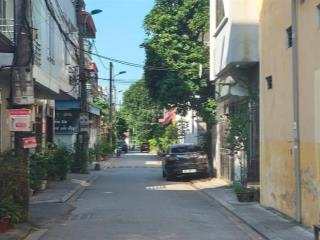 61 m2 đường thông oto tránh, cạnh chợ kim, giá 3.85 tỷ